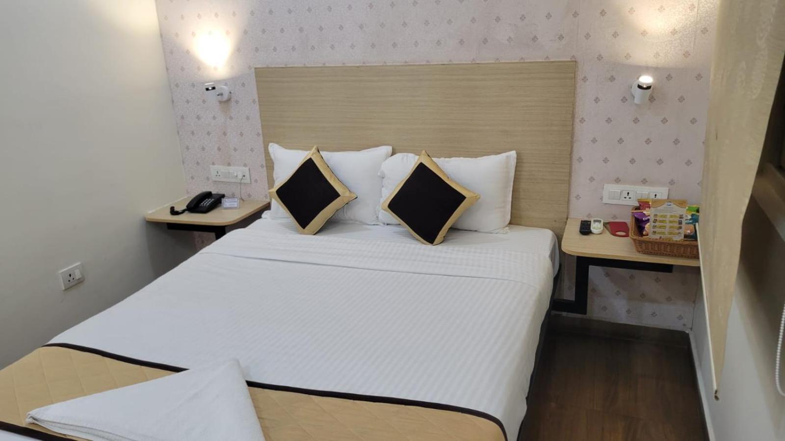 Grace Residency Chennai Airport Hotel Екстериор снимка