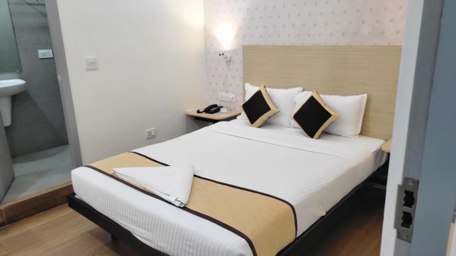 Grace Residency Chennai Airport Hotel Екстериор снимка